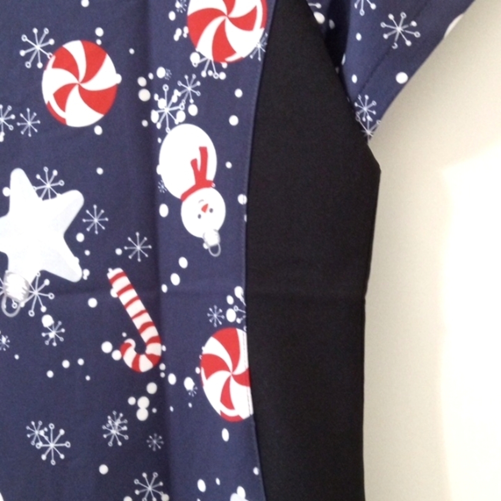 REVEL MEDICAL SCRUB TOP - Navy, Red, White - Candy Canes Snowman SIZE Medium NWT - Picture 11 of 13